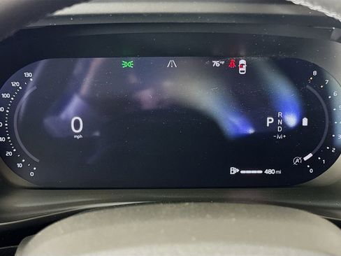 New 2026 Volvo XC40 B5 Ultra w/ Climate Package AWD/4WD image 12