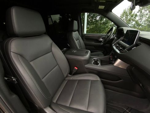 Used 2024 Chevrolet Tahoe LT w/ Luxury Package RWD image 14