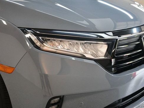 Used 2024 Honda Odyssey Elite image 11