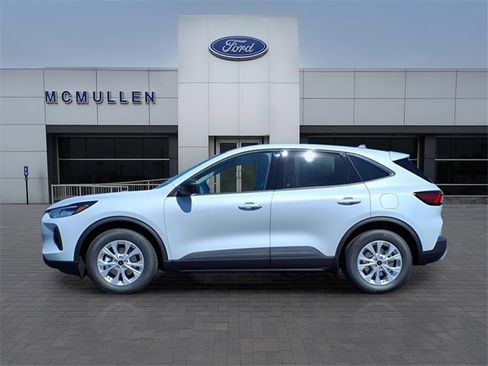 Used 2025 Ford Escape Active w/ Cold Weather Package image 2