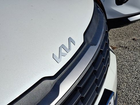 New 2026 Kia Sportage LX image 5