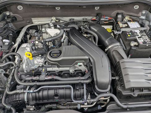 New 2026 Volkswagen Taos SE image 38