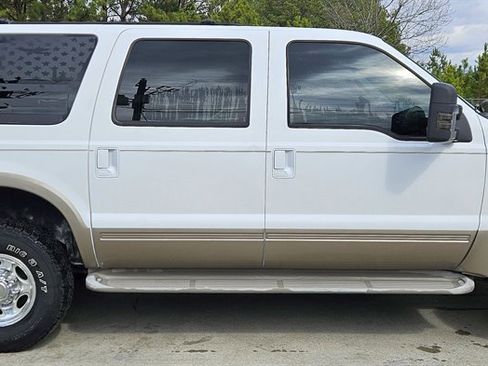 Used 2005 Ford Excursion Eddie Bauer image 1