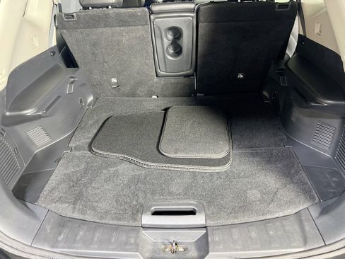 Used 2020 Nissan Rogue SL w/ Premium Package image 26