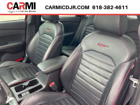 Used 2022 Kia Forte GT w/ GT2 Package image 8