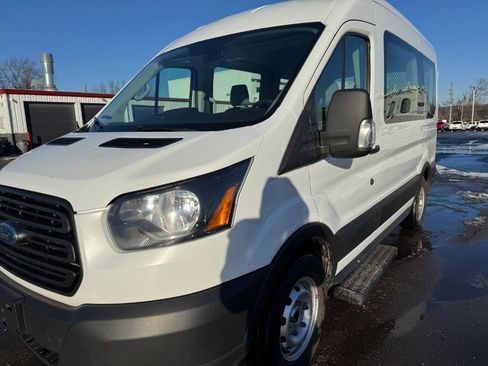 Used 2019 Ford Transit 150 XL image 9