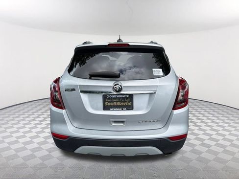 Used 2022 Buick Encore Preferred w/ Safety Package FWD image 6