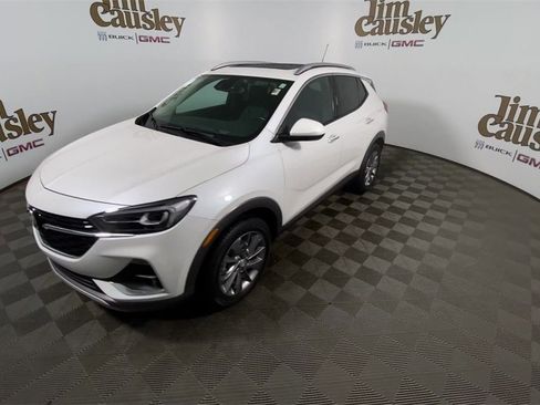 Used 2023 Buick Encore GX Essence w/ Experience Buick Package image 4