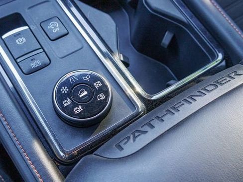 Used 2023 Nissan Pathfinder Rock Creek AWD/4WD image 29