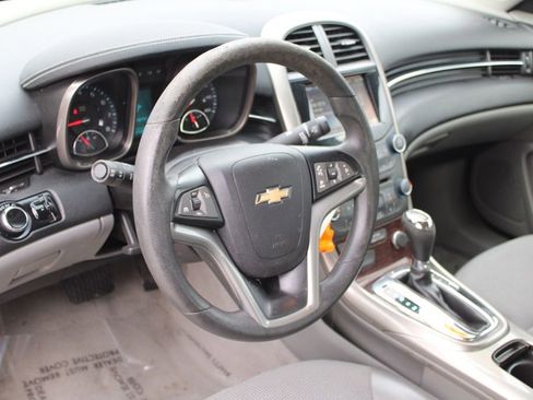 Used 2013 Chevrolet Malibu LT w/ Power Convenience Package image 16