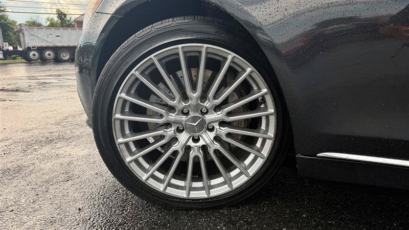 Used 2015 Mercedes-Benz S 550 4MATIC Sedan image 17