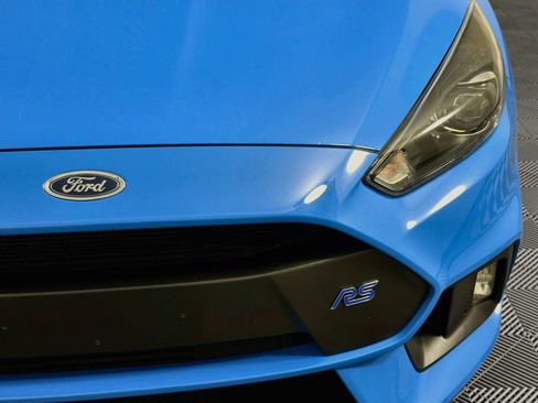 Used 2017 Ford Focus RS AWD/4WD image 4