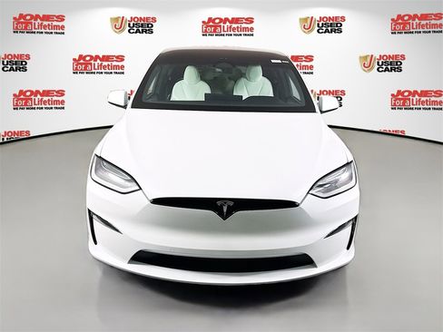 Used 2022 Tesla Model X image 10