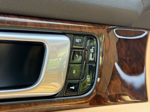 Used 2018 Porsche Panamera 4 w/ Premium Package Plus image 12