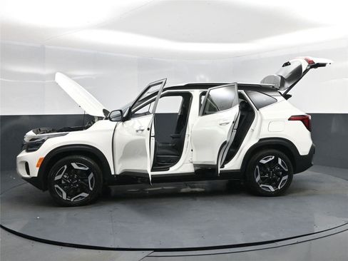 New 2026 Kia Seltos SX image 20