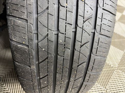 Used 2023 GMC Terrain SLE w/ Driver Convenience Package image 2