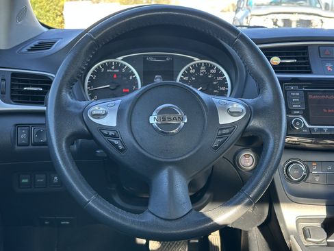 Used 2017 Nissan Sentra SV image 16