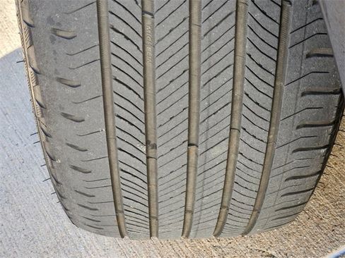 Used 2024 Land Rover Range Rover SE image 11