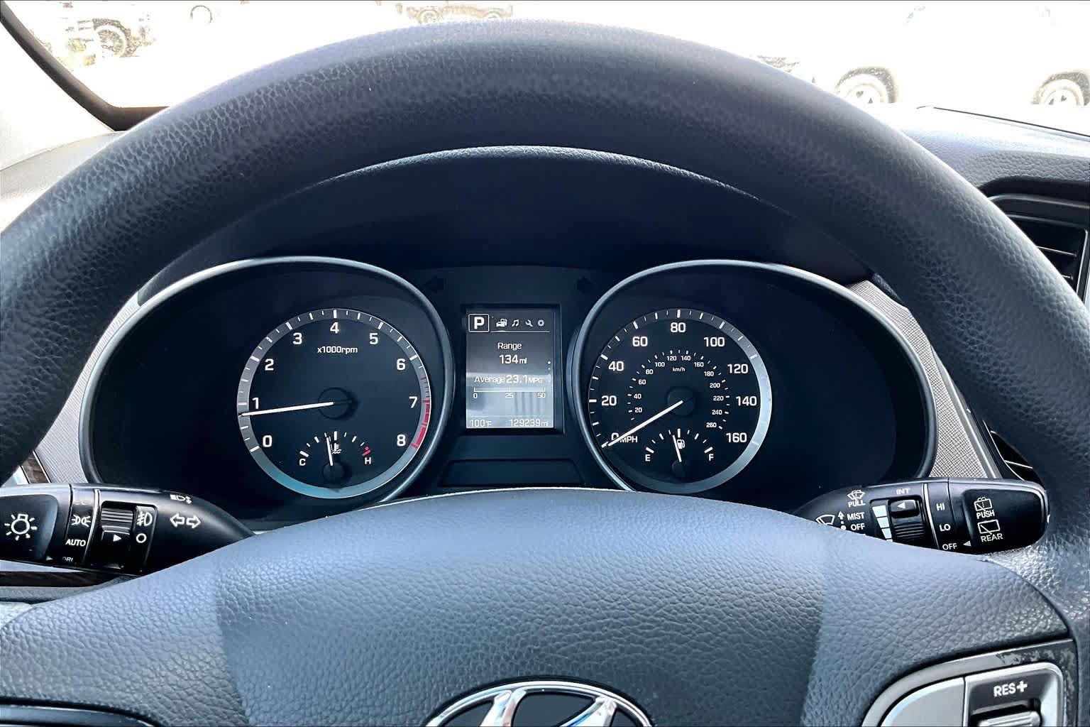 Used 2017 Hyundai Santa Fe Sport FWD image 25