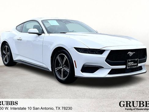 Used 2025 Ford Mustang Premium image 1