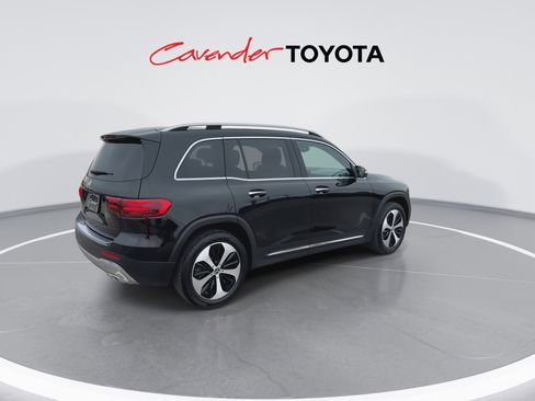 Used 2024 Mercedes-Benz GLB 250 image 8