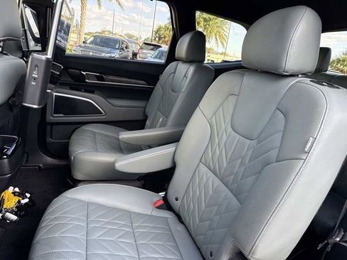 Used 2023 Kia Telluride EX X-Line image 16