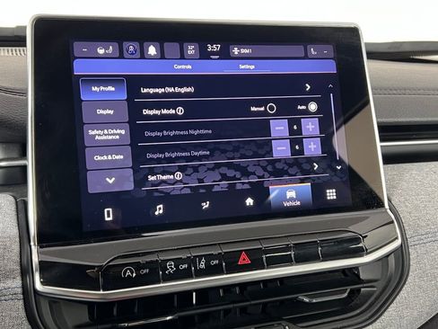 Used 2022 Jeep Compass Latitude w/ Convenience Group image 36