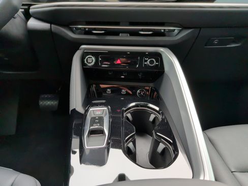 New 2025 Audi Q5 Premium Plus image 25