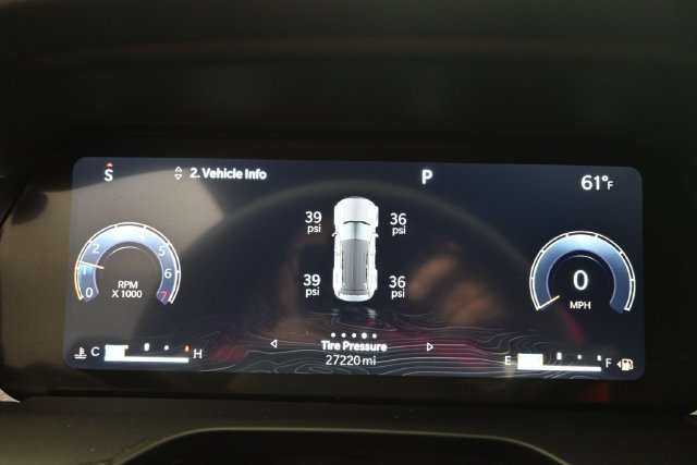Used 2023 Jeep Grand Cherokee Altitude AWD/4WD image 15