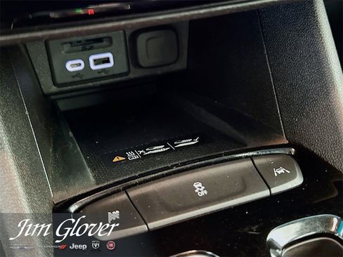 Used 2023 Chevrolet Bolt LT w/ Infotainment Package image 34