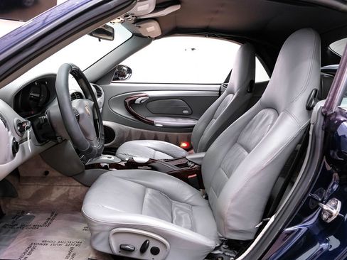 Used 2004 Porsche 911 Carrera 4S image 4