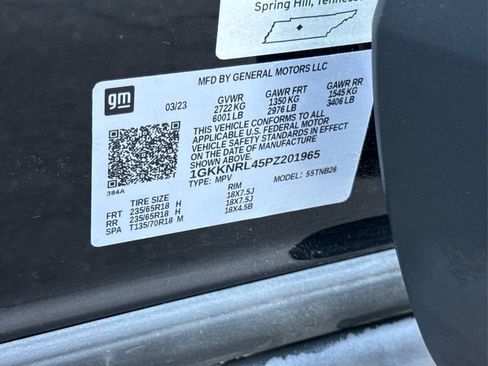 Used 2023 GMC Acadia SLE w/ Driver Convenience Package image 17