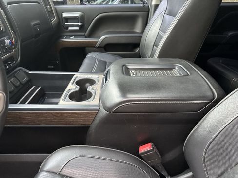 Used 2018 GMC Sierra 3500 Denali w/ Duramax Plus Package image 26