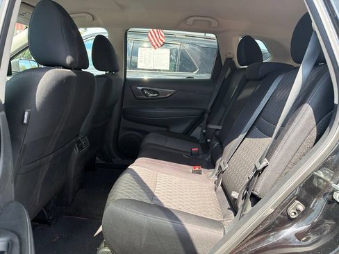 Used 2019 Nissan Rogue SV w/ Premium Package AWD/4WD image 8