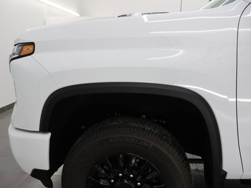 Used 2024 Chevrolet Silverado 3500 LT w/ Z71 Sport Edition image 36