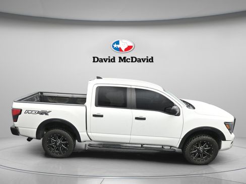 Used 2022 Nissan Titan PRO-4X w/ Pro-4x Utility Package image 16