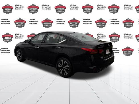 Certified 2022 Nissan Altima 2.5 SL image 3