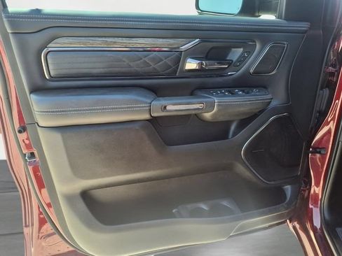 Used 2025 RAM 1500 Limited AWD/4WD image 18
