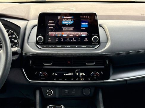 Used 2023 Nissan Rogue SV w/ SV Premium Package image 16