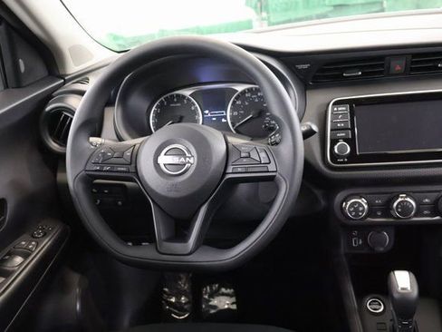 New 2025 Nissan Kicks Play S image 13