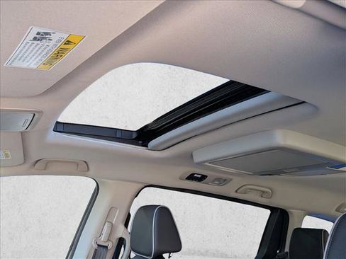 Used 2026 Honda Odyssey Touring image 17