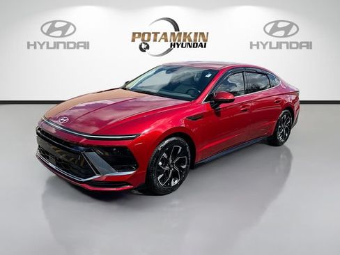 Used 2024 Hyundai Sonata SEL FWD image 1