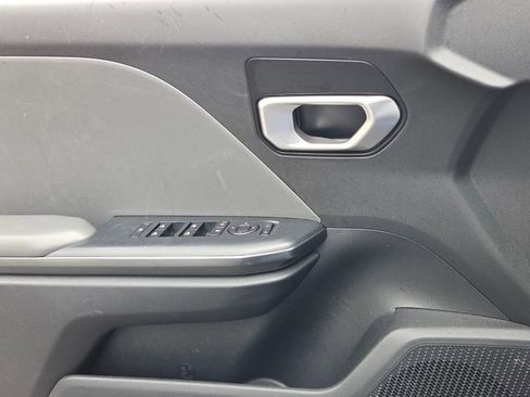 Used 2025 Kia K4 FWD image 27