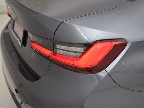 Used 2021 BMW 330i Sedan w/ Driving Assistance Package image 14