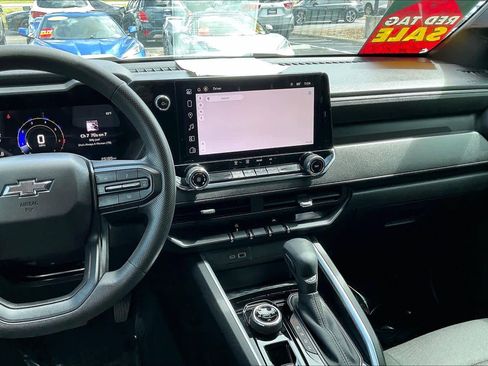 Certified 2024 Chevrolet Colorado Trail Boss w/ Technology Package image 7