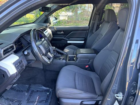 Used 2024 Toyota Tacoma TRD Off-Road AWD/4WD image 28