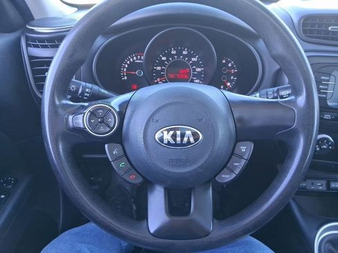 Used 2018 Kia Soul image 12