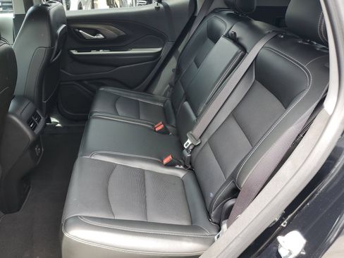 Used 2022 GMC Terrain SLT w/ LPO, Floor Liner Package FWD image 15