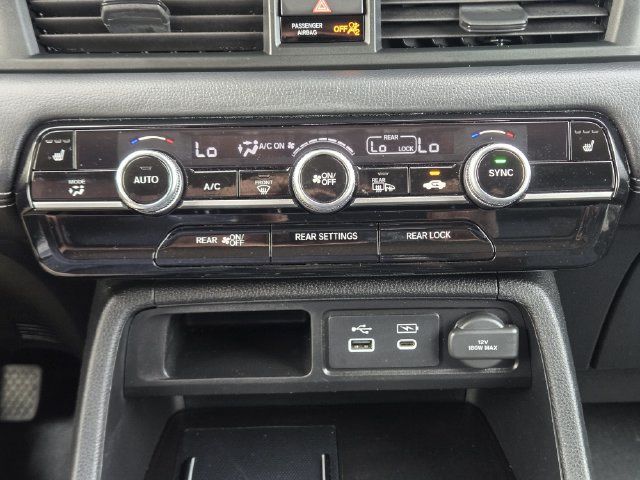 Used 2023 Honda Pilot Touring image 17