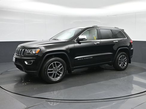 Used 2019 Jeep Grand Cherokee Limited AWD/4WD image 3